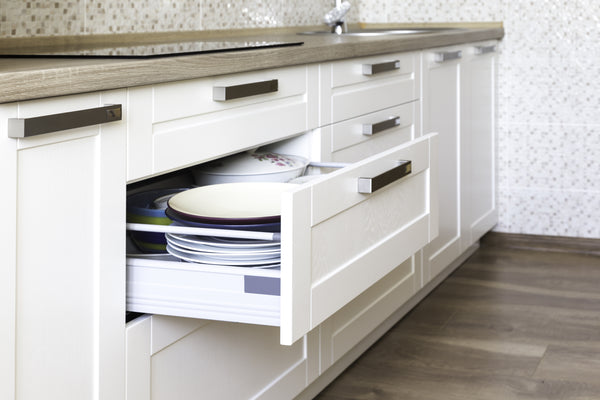 Kitchen cabinets with drawers