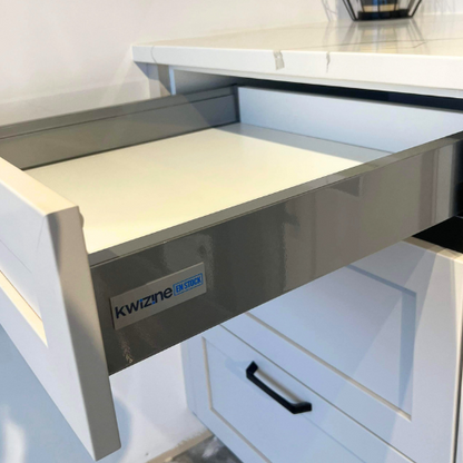 Kitchen base cabinet 2 doors / 1 drawer 30''
